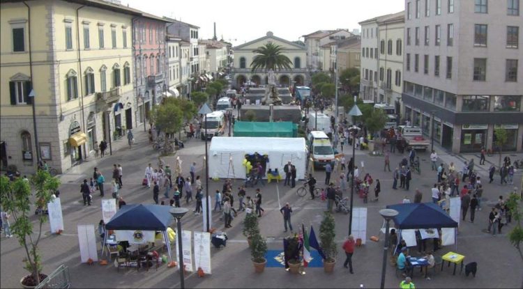 «I Lions in Piazza per la Prevenzione Sanitaria»: 939 visite gratuite in Piazza Guerrazzi