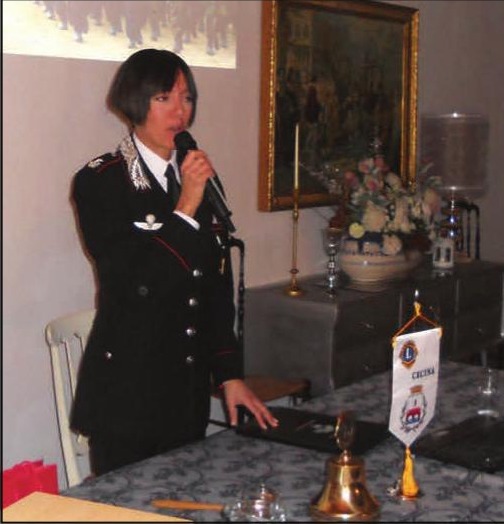 «Carabinieri, forza militare e di polizia»: la conferenza del Maggiore Orivella Irene Mice