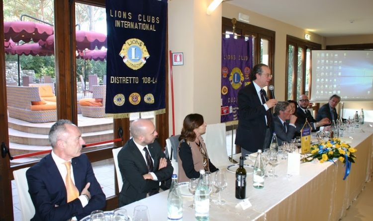 La visita del Governatore Antonino Poma all'Hotel Marinetta