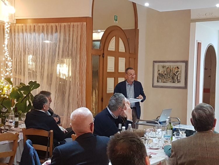 Meeting ordinario alla «Senese»: Lino Acquafredda racconta lo champagne, fra mito e realtà